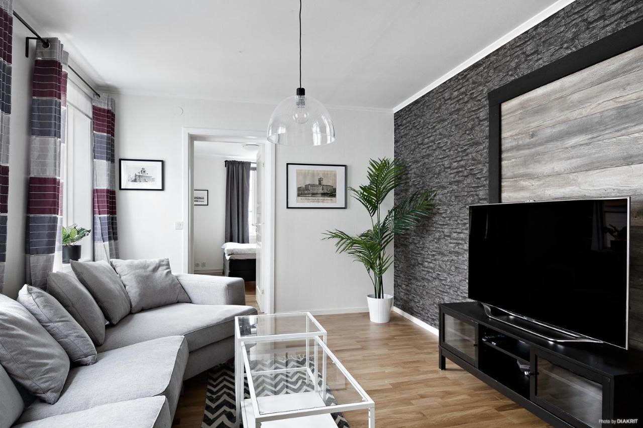 Hernoerum Storgatan - Centrala Laegenheter Härnösand Exterior foto