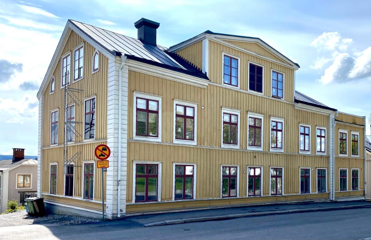 Hernoerum Storgatan - Centrala Laegenheter Härnösand Exterior foto