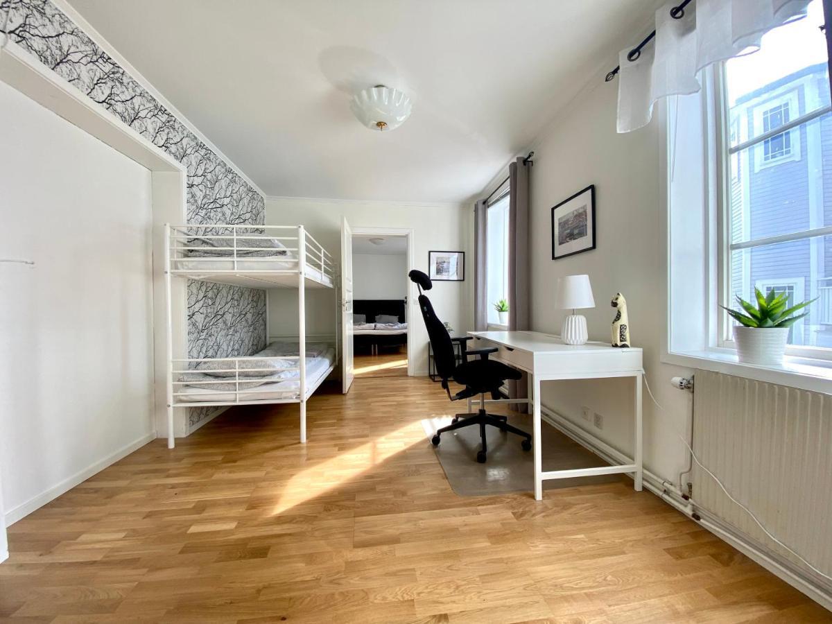 Hernoerum Storgatan - Centrala Laegenheter Härnösand Exterior foto